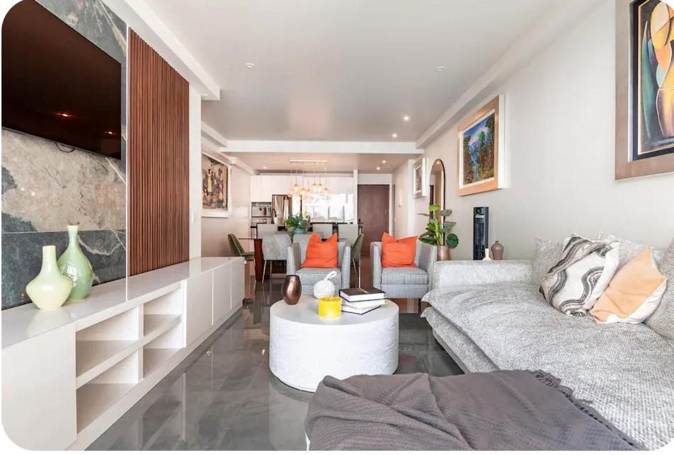 Apartment Luxury With Incredible Amenities *